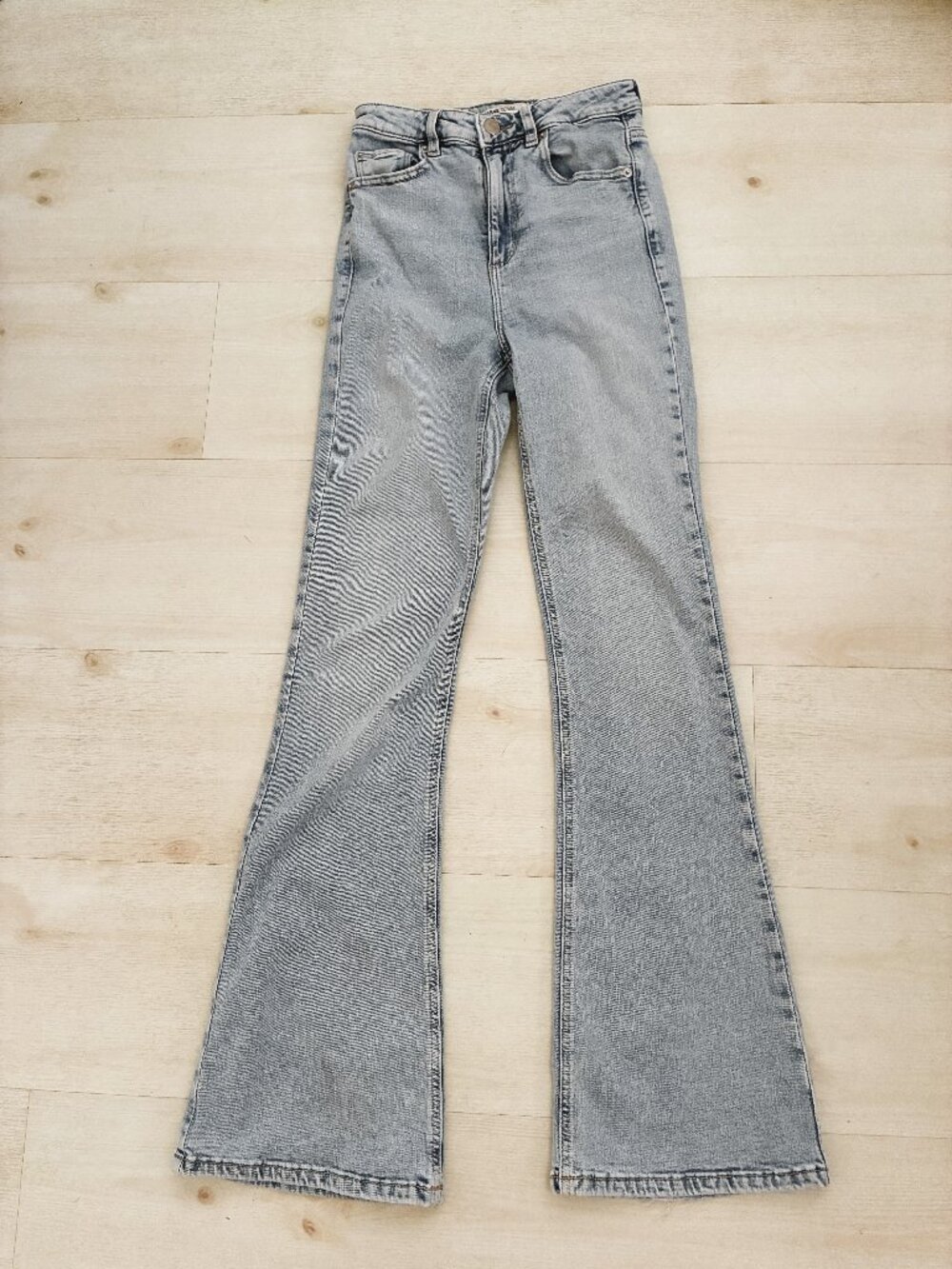 Garage High Rise (11” Rise) Lift Flare Jeans Light Wash Stretch Size 0 (24)